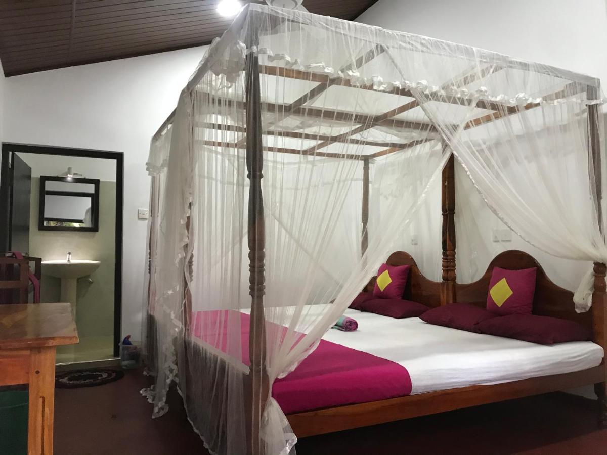 Mallika Guest House Tangalle Exteriör bild