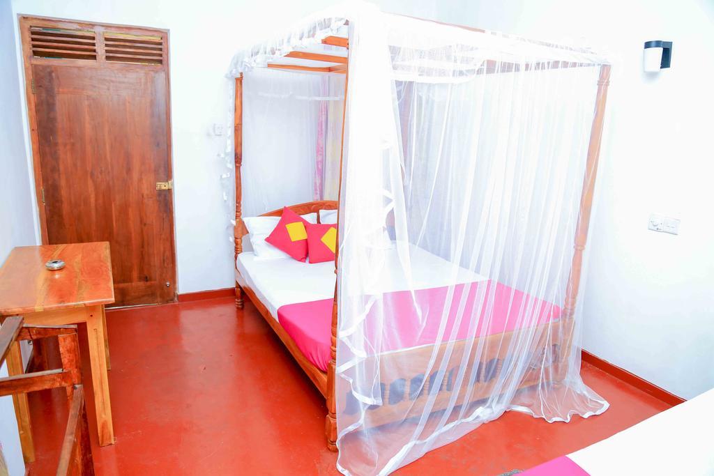 Mallika Guest House Tangalle Exteriör bild