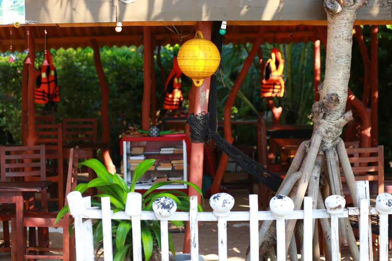 Mallika Guest House Tangalle Exteriör bild